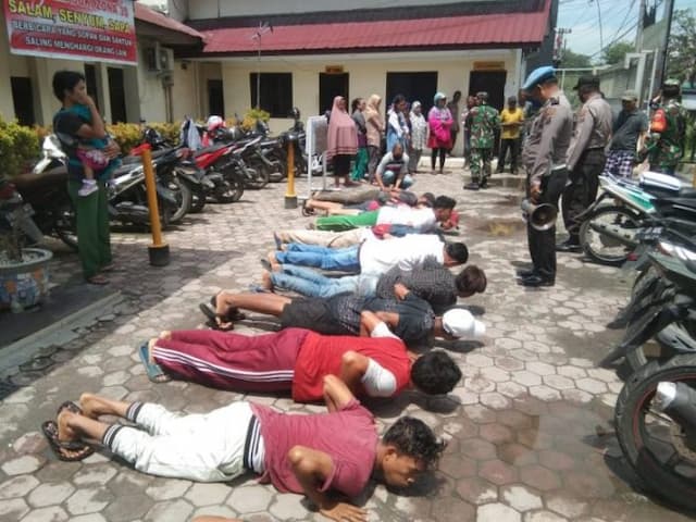 polsek_medan_labuhan_gelar_razia_masker