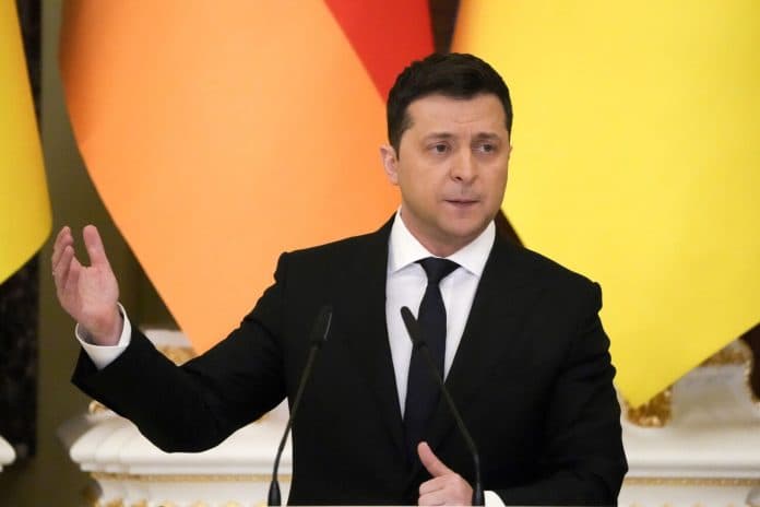 presiden_ukraina_umumkan_resmi_daftar_nato