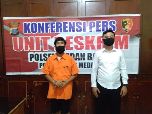 pria_ini_simpan_sabu_di_mulut