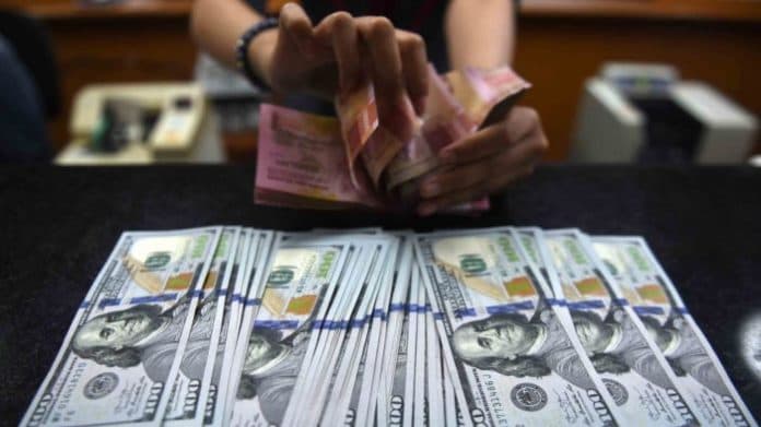 rupiah_semakin_lemah_terhadap_dolar_as