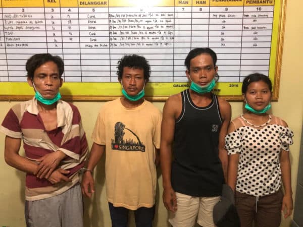 satu_wanita_nyabu_bersama_tiga_pria