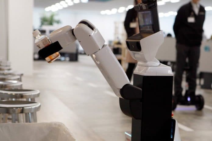 seorang_pria_korsel_tewas_di_tangan_robot