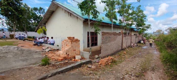 sman_1_sinehu_dairi_diduga_melakukan_pungli