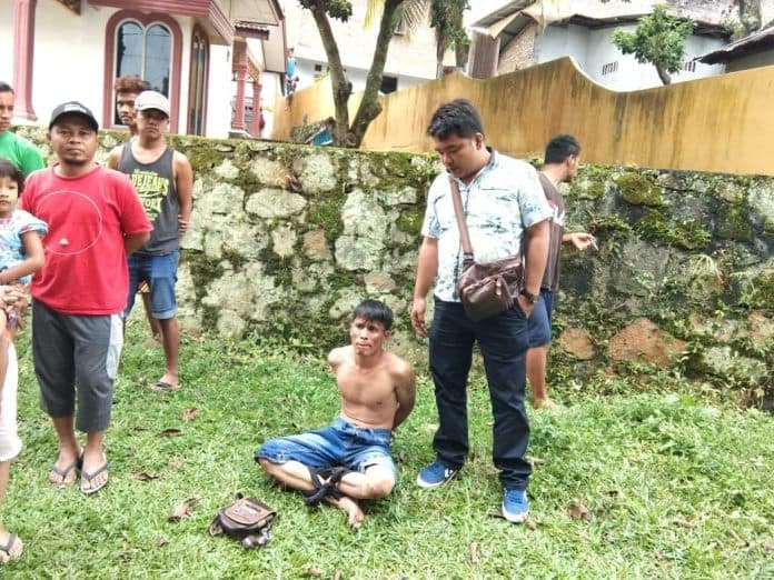 sopir_angkot_pakai_sabu_di_angkot_diamankan