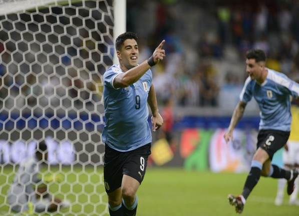uruguay_dibantai_ekuador_dengan_skor_4_2