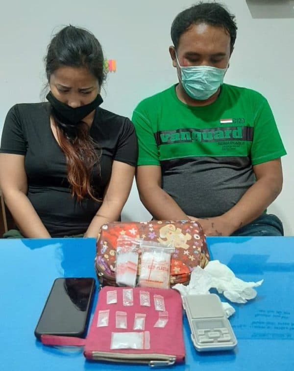 usai_nyabu_dua_sejoli_ini_dikandangkan