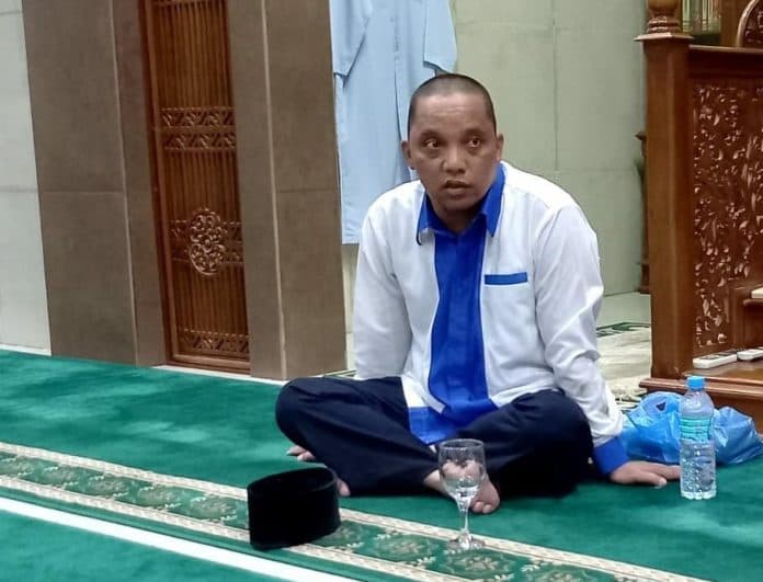 ustadz_dibegal_saat_hendak_isi_kuliah_subuh