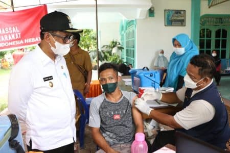vaksinasi_di_simalungun_sudah_5930_persen