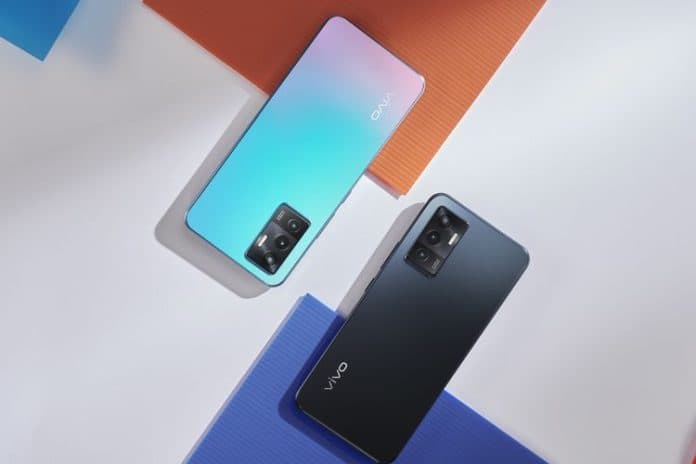 vivo_v30_menawarkan_teknologi_optik_zeiss