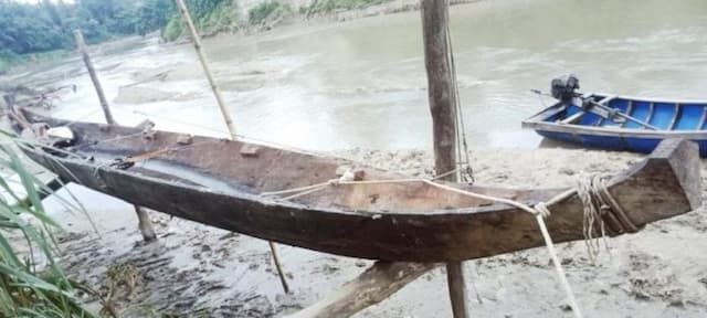 warga_di_kisaran_temukan_perahu_kuno