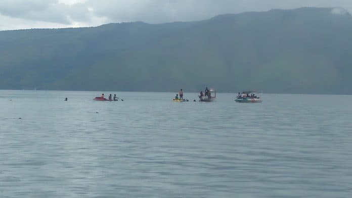 warga_medan_hilang_tenggelam_di_danau_toba