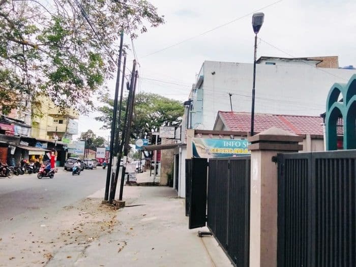 aksi_komplotan_begal_bawa_parang_dan_celurit_di_jalan_bromo_kota_medan