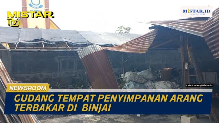 gudang_tempat_penyimpanan_arang_terbakar_di_binjai
