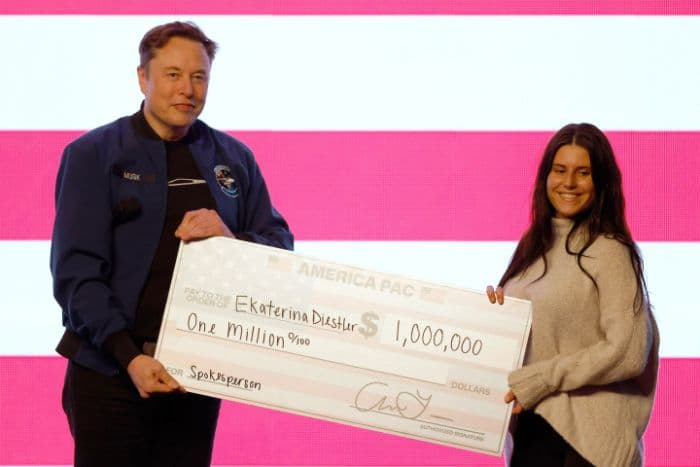 bagibagi_uang_dalam_pemilu_di_as_legal_elon_musk_gelontorkan_20_juta_dolar_