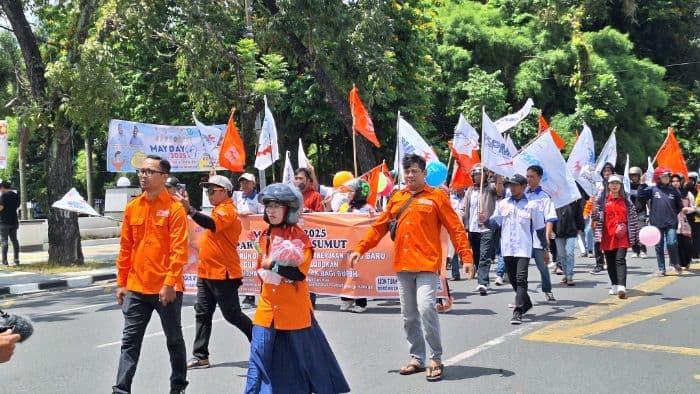 buruh_di_sumut_tuntut_rumah_layak_dan_murah_bukan_gratis