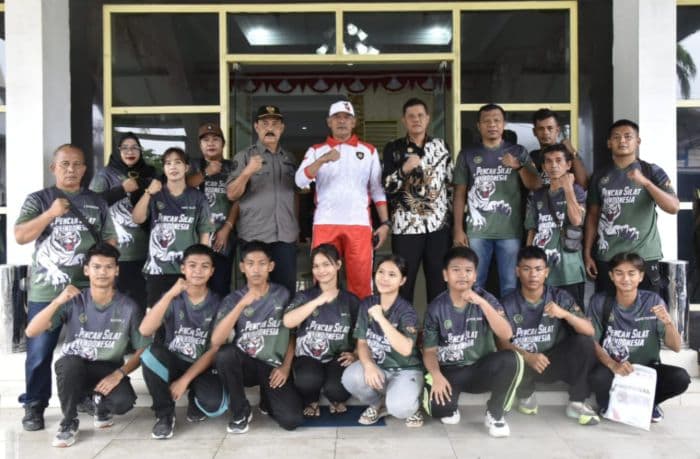 bawa_misi_harumkan_nama_daerah_10_atlit_pencak_silat_tapteng_siap_berlaga_di_ajang_internasional_medan