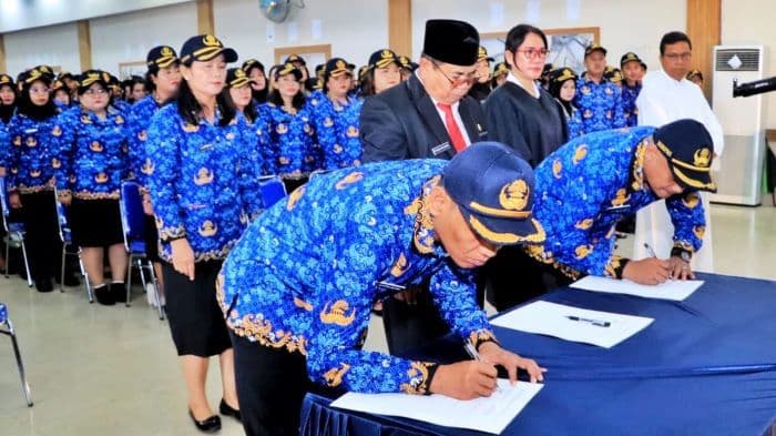 imbas_transisi_ke_pppk_pemkab_simalungun_rumahkan_73_honorer_setda