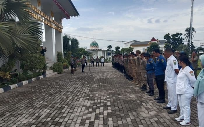 200_personel_gabungan_disiagakan_di_dprd_labura_antisipasi_aksi_demo_hari_ini