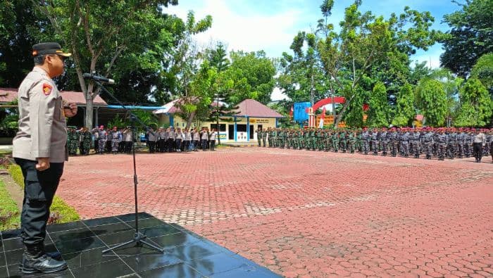 558_personel_gabungan_dikerahkan_untuk_amankan_aksi_unjuk_rasa_di_langkat