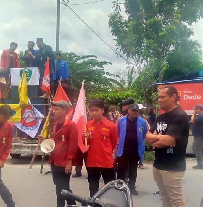 cipayung_plus_geruduk_mapolresta_deli_serdang_tuntut_pemberantasan_narkoba_dan_judol