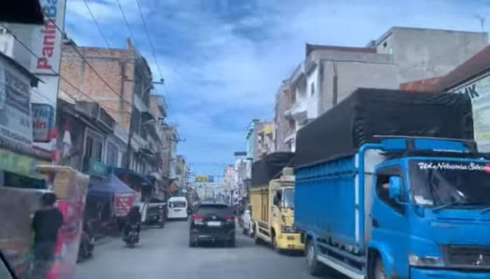 di_tengah_kabar_aksi_demo_pertokoan_di_simalungun_beroperasi_normal