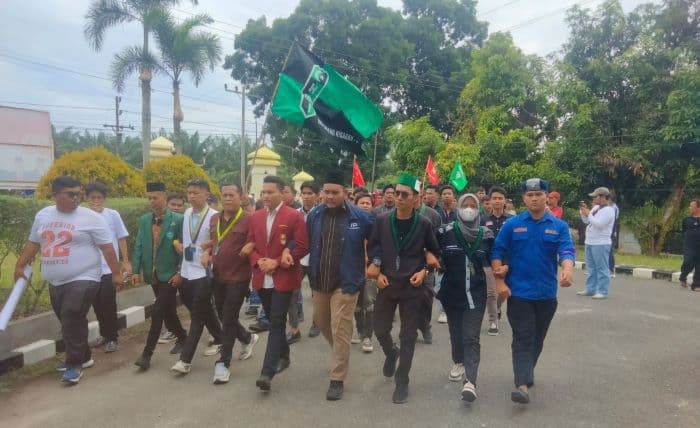 mahasiswa_asahan_suarakan_enam_tuntutan_desak_pemerintah_pusat_hingga_daerah
