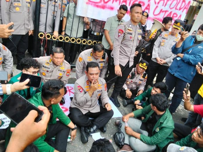 mahasiswa_usu_tuntut_kapolda_sumut_dicopot_irjen_whisnu_siap_pindah_tugas