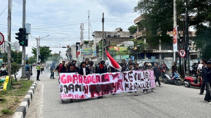 massa_gelar_aksi_di_medan_hari_ini_rute_menuju_pos_bloc_dan_dprd_