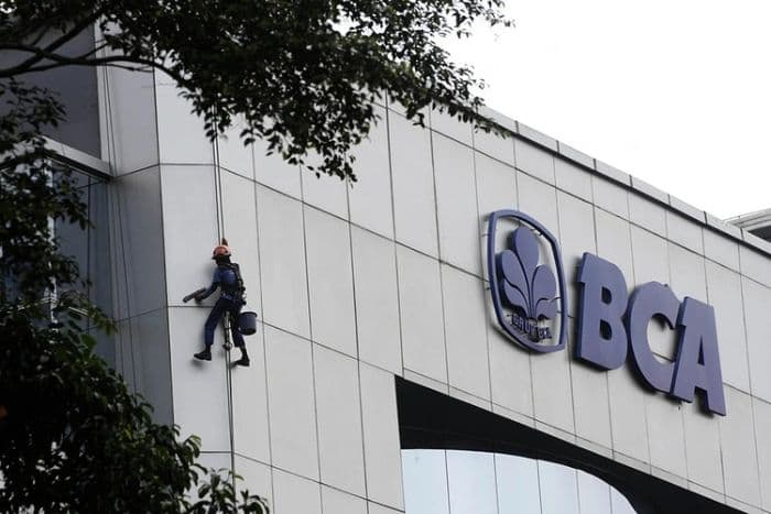saham_bbca_paling_aktif_diperdagangkan_investor_asing_lakukan_net_sell_besar