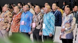 bupati_simalungun_dorong_transformasi_digital_lewat_fekdi_2025