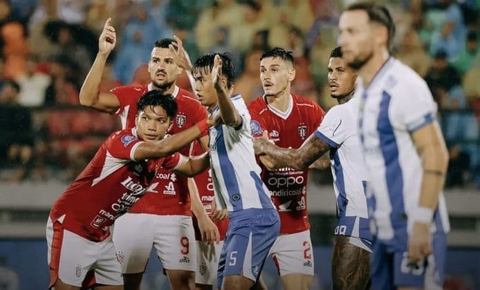 persib_bandung_menang_tipis_10_atas_bali_united_jung_andrew_jadi_penentu_kemenangan_