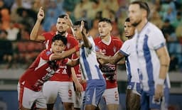persib_bandung_menang_tipis_10_atas_bali_united_jung_andrew_jadi_penentu_kemenangan_