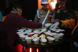 polda_sumut_gerebek_diskotik_hw_gold_dragon_13_orang_positif_narkoba