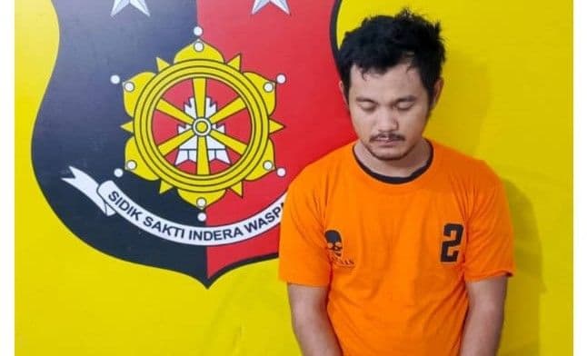 polsek_kualuh_hulu_tangkap_buronan_kasus_pencurian_babi_di_aek_kanopan_