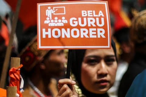 kriteria_guru_honorer_yang_terima_bantuan_dari_kemendikdasmen