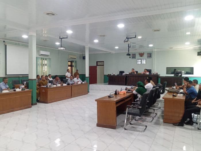 mediasi_guru_bintang_timur_dan_warga_toba_perihal_kost_berlangsung_alot