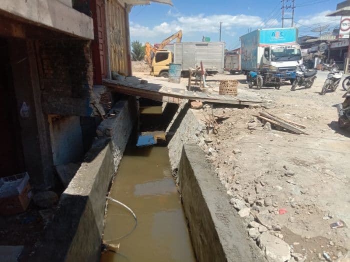rawan_banjir_warga_keluhkan_pembangunan_drainase_di_porsea