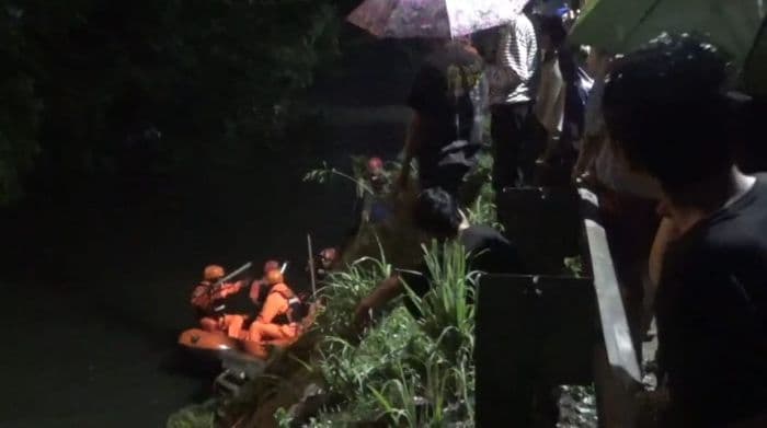 anak_13_tahun_tewas_terseret_arus_sungai_di_medan_perjuangan_saat_bermain_hujan
