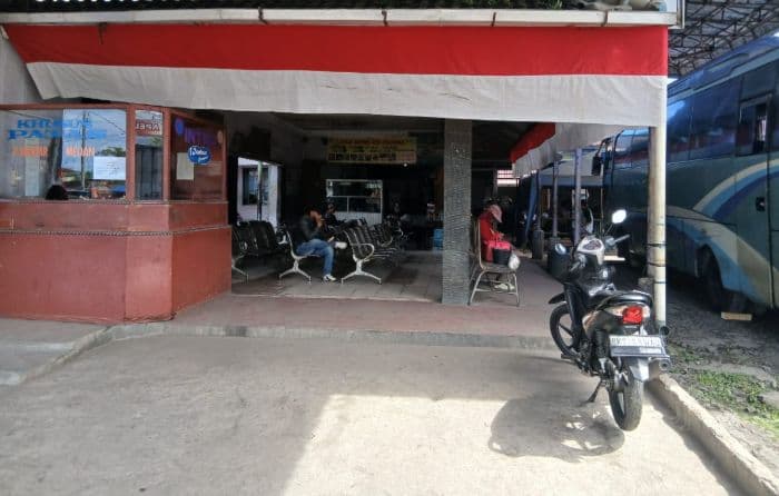 dampak_demonstrasi_penumpang_bus_siantarmedan_turun_hingga_80_persen