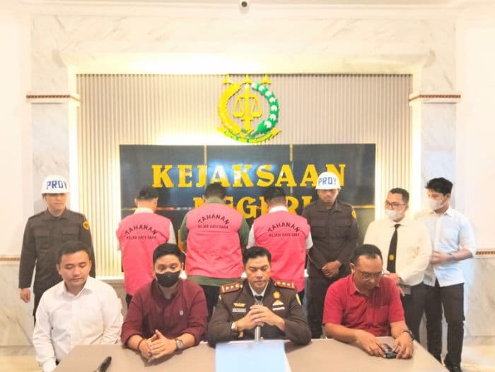 kejari_ungkap_kasus_dugaan_korupsi_di_disdik_dan_dinkes_batu_bara