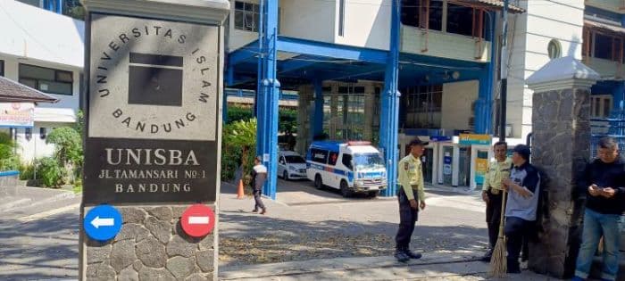 kericuhan_bandung_unisba_tegaskan_polisi_tidak_masuk_kampus