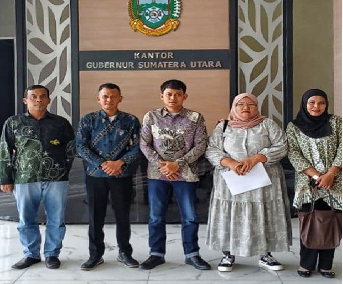 forum_honorer_desak_wali_kota_sibolga_transparan_soal_seleksi_pppk_paruh_waktu