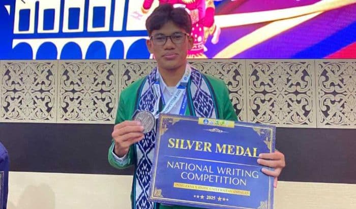 nwc_2025_mahasiswa_uinsu_raih_silver_medal_lewat_aplikasi_ai_byestunting