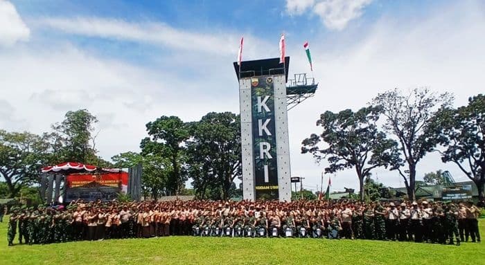 pangdam_ibb_tutup_persami_kkri_gelombang_iii_cetak_generasi_muda_tangguh_dan_cinta_tanah_air
