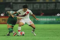persebaya_comeback_kalahkan_persis_21_perovic_dan_rivera_jadi_pahlawan