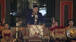 raja_keraton_solo_paku_buwono_xiii_tutup_usia