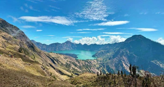 tarif_pendakian_gunung_rinjani_naik_mulai_3_november_2025