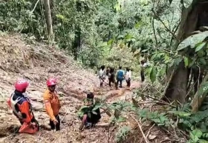 evakuasi_jenazah_kades_dari_sungai_lau_mentar_dilanjutkan_hari_ini
