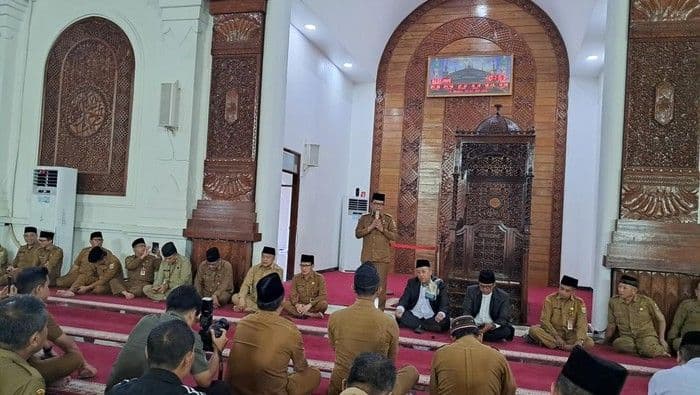 gubernur_andra_soni_ajak_asn_banten_bersumpah_tak_korupsi