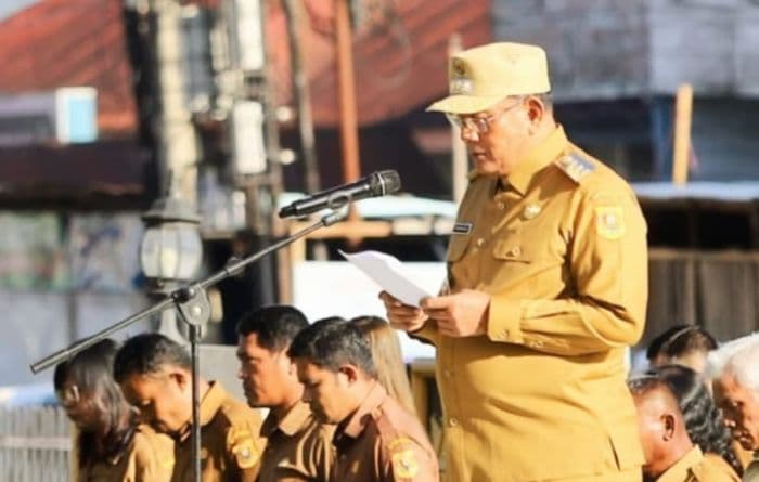 hari_pertama_kerja_bupati_dairi_ajak_asn_terapkan_nilai_berakhlak